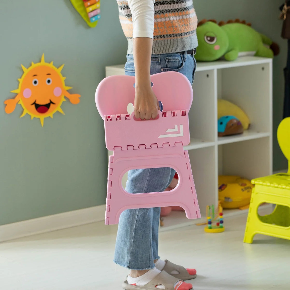 Foldable Step Stool with Back Support and Handle, Green K255