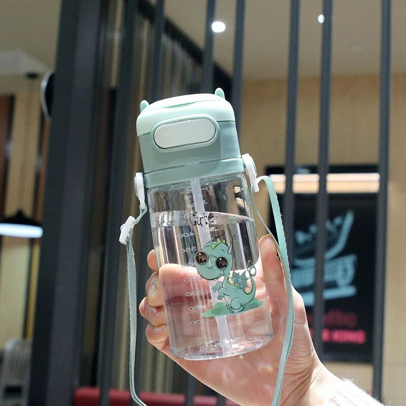 550ML Plastic Kids Straw Water Bottle with Scale and Handle M215