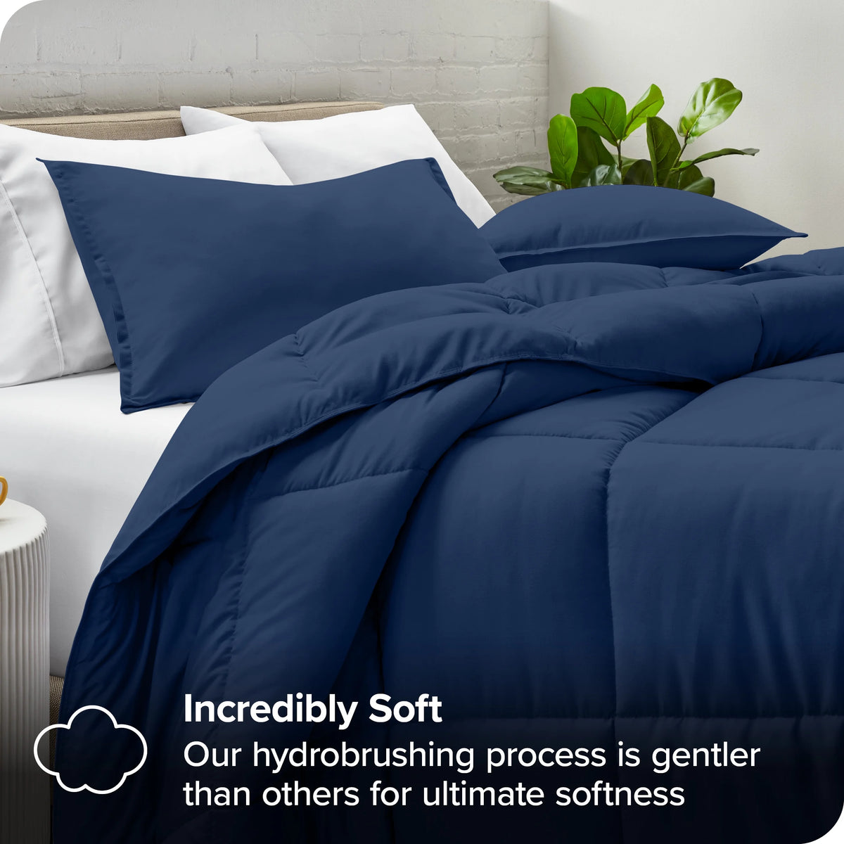 Queen Dark Blue Down Alternative Comforter Set G735646