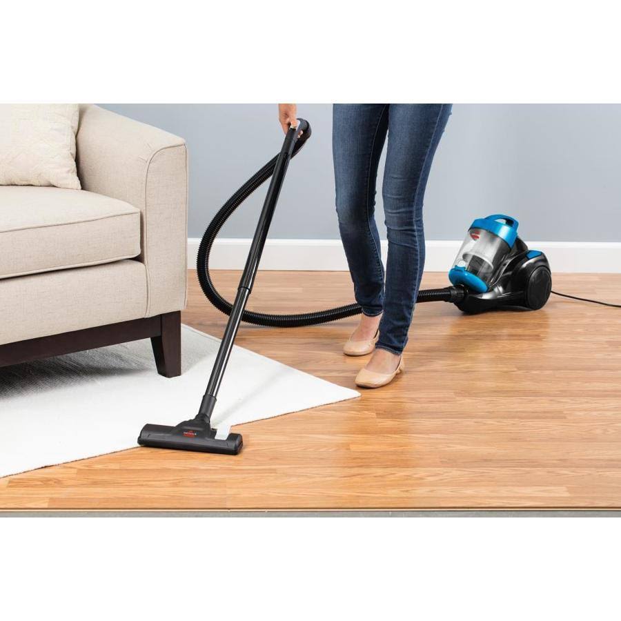 Bagless Canister Vacuum D43848