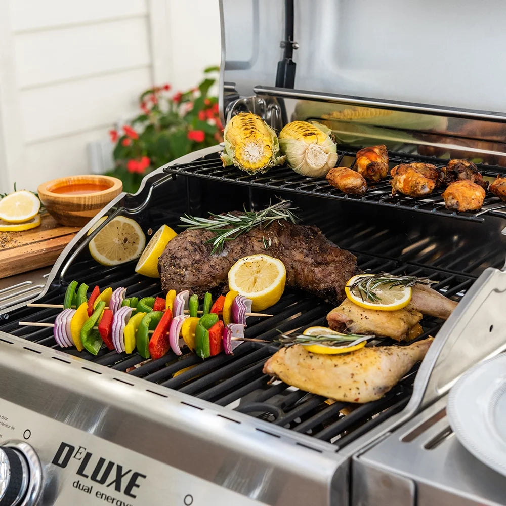2-Burner Propane Gas Grill with 2 Foldable Shelves G61937